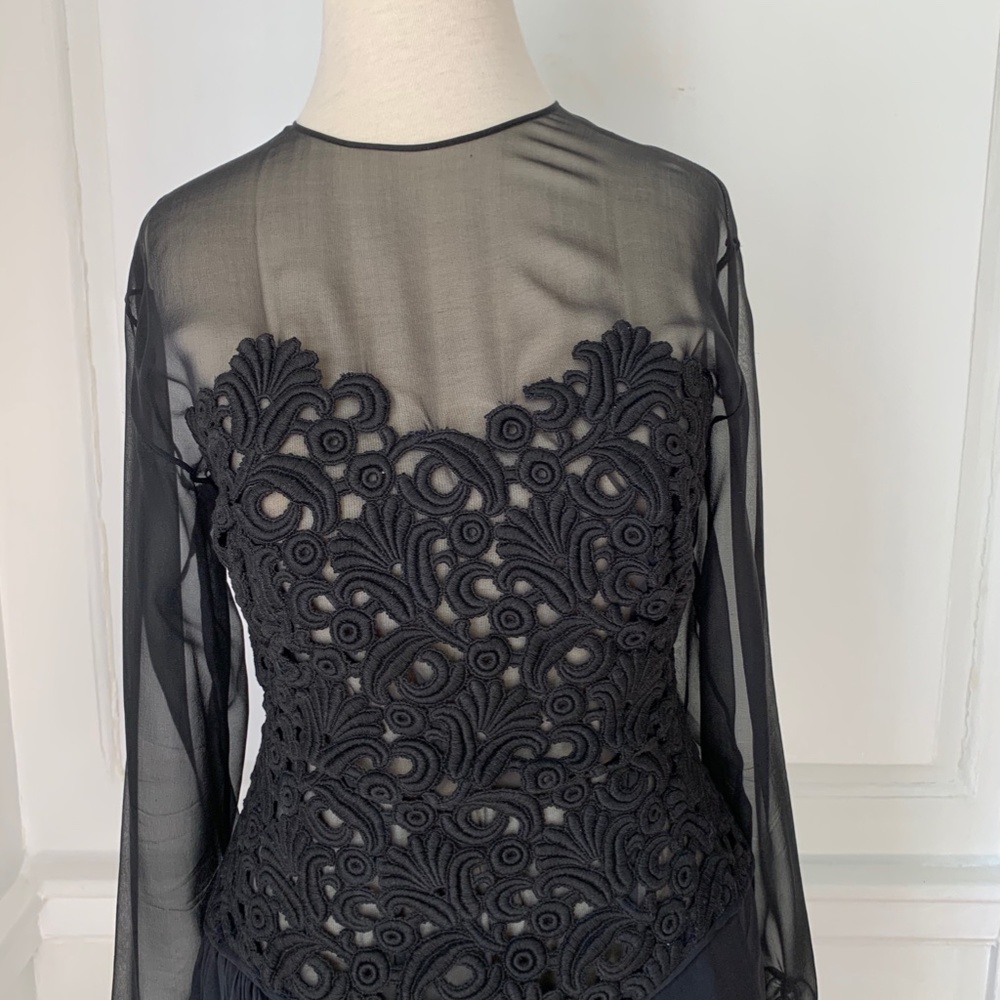 Dress - Picture 9 of 9